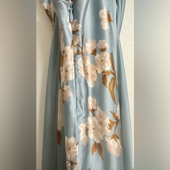 reformation casette silk dress in serene | size 6 - Picture 10 of 13